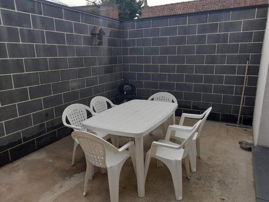 Maison De 100M2 Avec Terrasse Wardrecques Eksteriør bilde